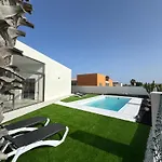 Atlantic Breeze Villa *