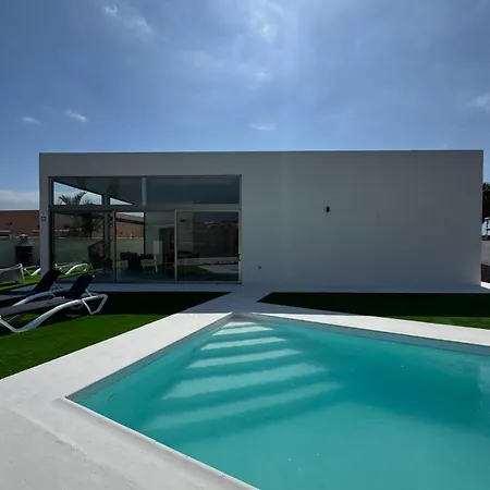 300m 10 Piscina Climatizada & Golf Antigua (Fuerteventura)