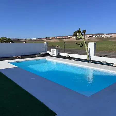 Villa 300m 10 Piscina Climatizada & Golf *